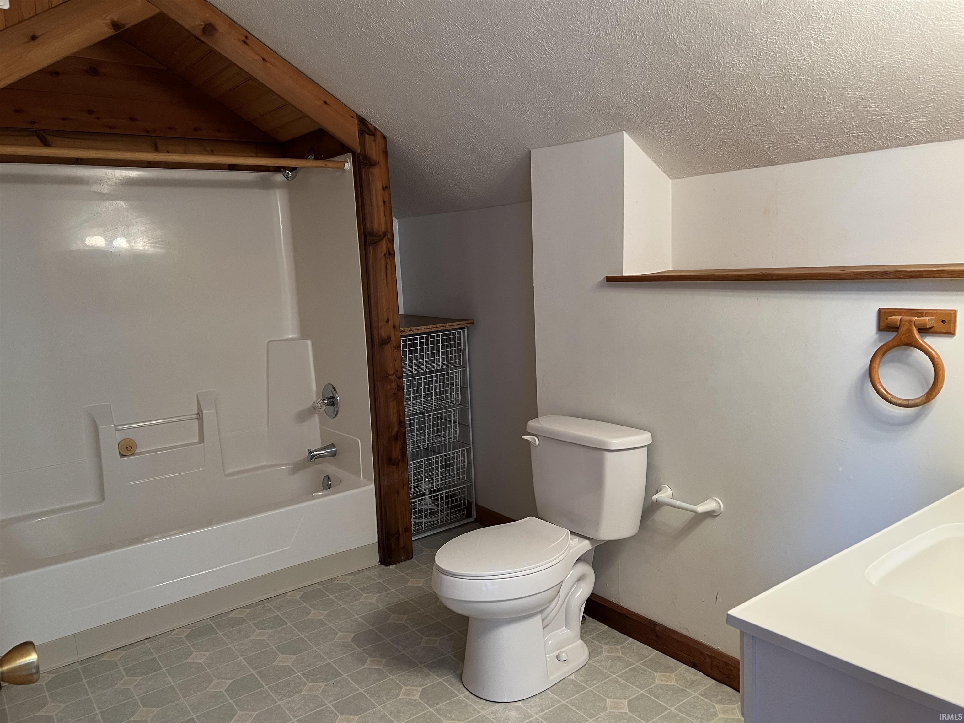 6099 North 200 East Rochester, IN 46975 - Photo 12 of 24 Gallery Image 12