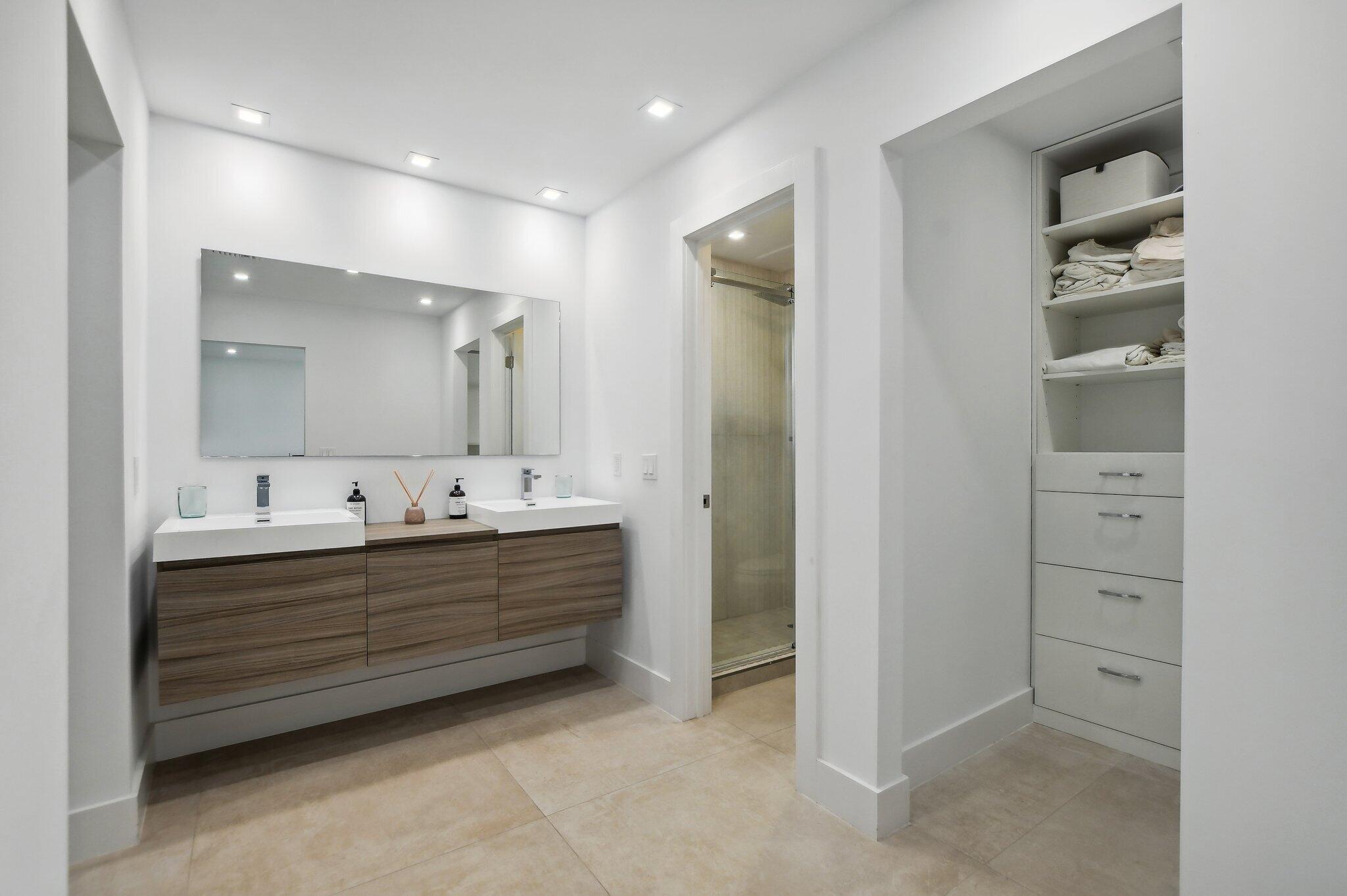 7773 Lakeside Boulevard, Unit 196 Boca Raton, FL 33434 - Photo 27 of 86 40-web-or-mls-DSC_0731