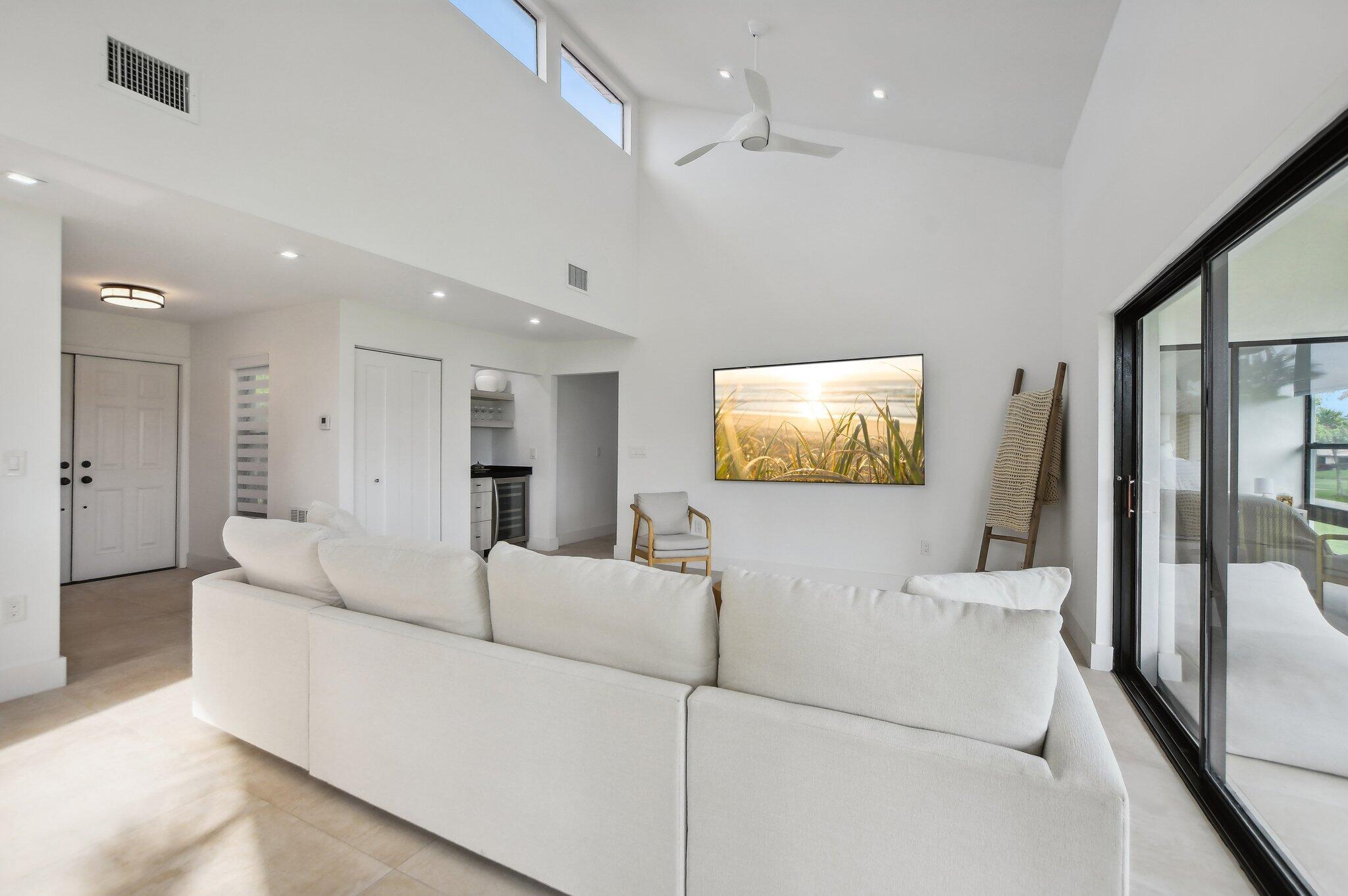 7773 Lakeside Boulevard, Unit 196 Boca Raton, FL 33434 - Photo 6 of 86 19-web-or-mls-DSC_0626