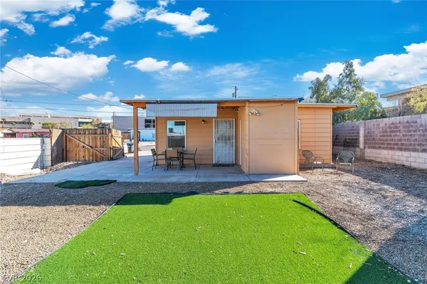 $1,550 | 235 Zinc Street, Henderson, NV 89015