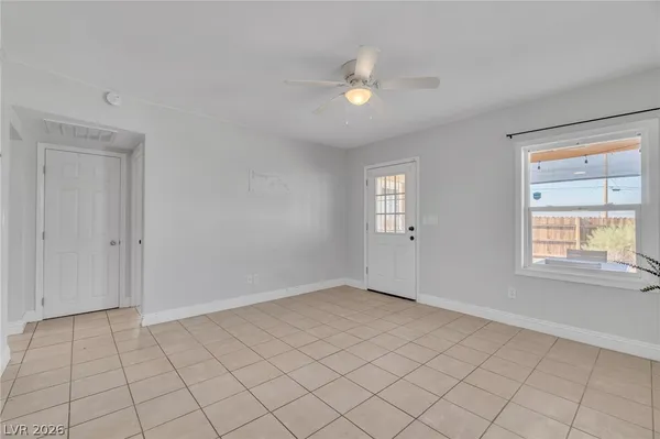 $1,550 | 235 Zinc Street, Henderson, NV 89015