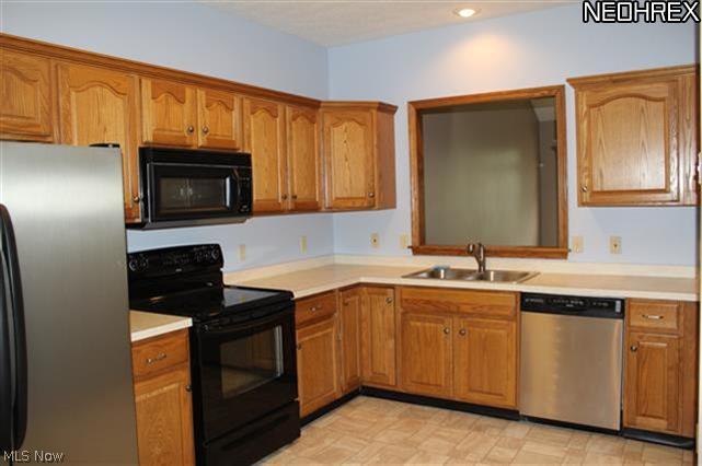 2413 Charing Cross Road Northwest Canton, OH 44708 - Photo 3 of 16 Gallery Image 3