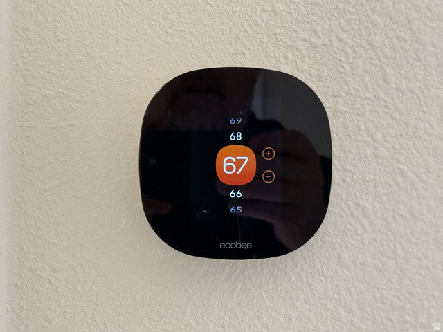 202 Darlington Way Layton, UT 84041 - Photo 10 of 17 Smart Thermostat