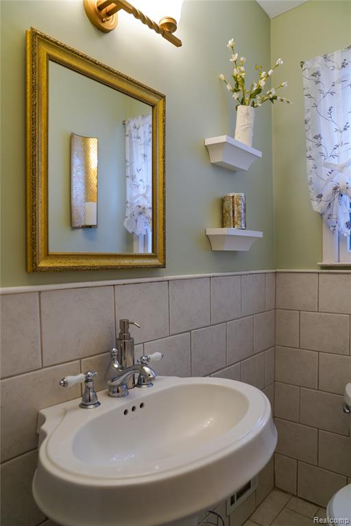 34361 Quaker Valley Road Farmington Hills, MI 48331 - Photo 49 of 62 Gallery Image 49