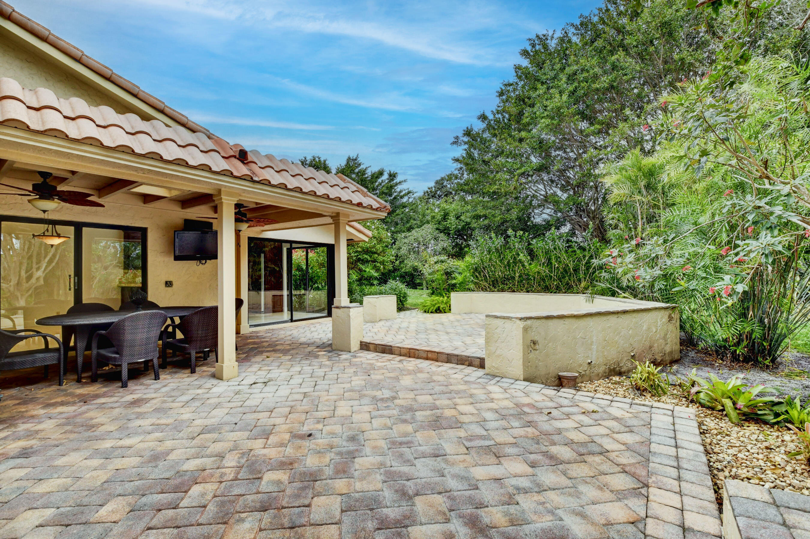 4535 Cocoplum Way Delray Beach, FL 33445 - Photo 45 of 50 Covered outdoor area