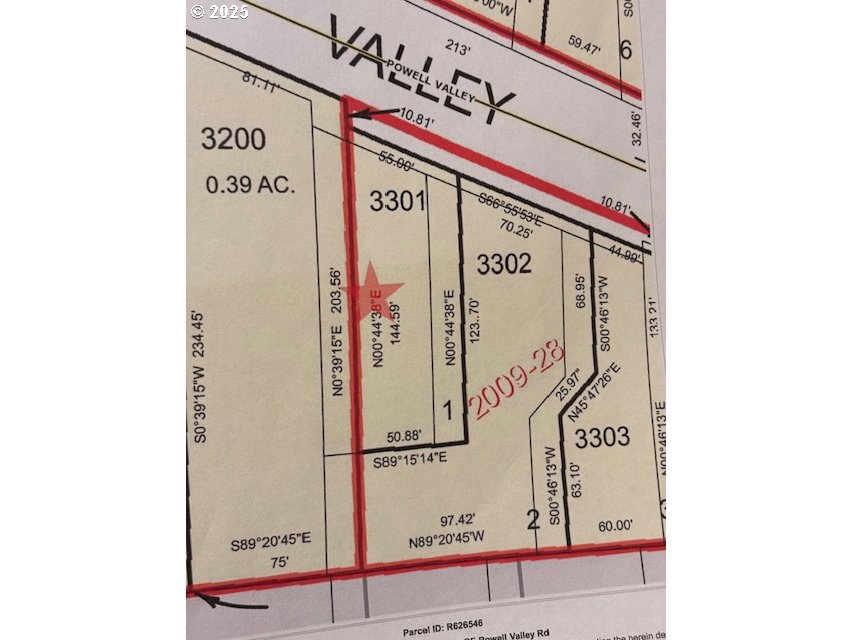 2009028 Southeast Powell Valley Road, Unit 1 Gresham, OR 97080 - Photo 3 of 4 a close up of a street sign