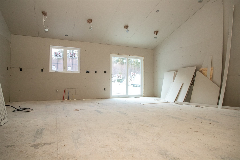 216 Holtshire Road Orange, MA 01364 - Photo 11 of 21