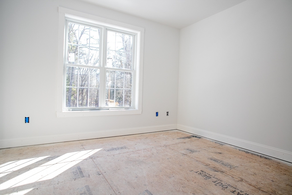 216 Holtshire Road Orange, MA 01364 - Photo 14 of 31