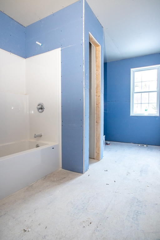 216 Holtshire Road Orange, MA 01364 - Photo 15 of 21