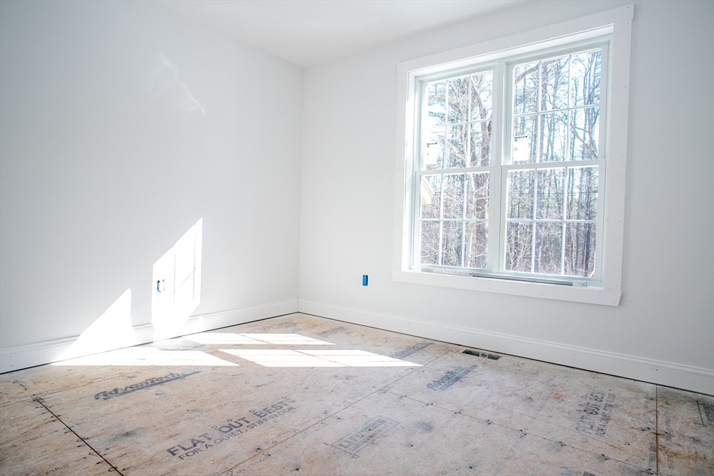 216 Holtshire Road Orange, MA 01364 - Photo 16 of 31