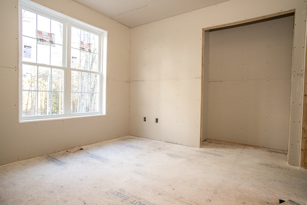 216 Holtshire Road Orange, MA 01364 - Photo 17 of 21