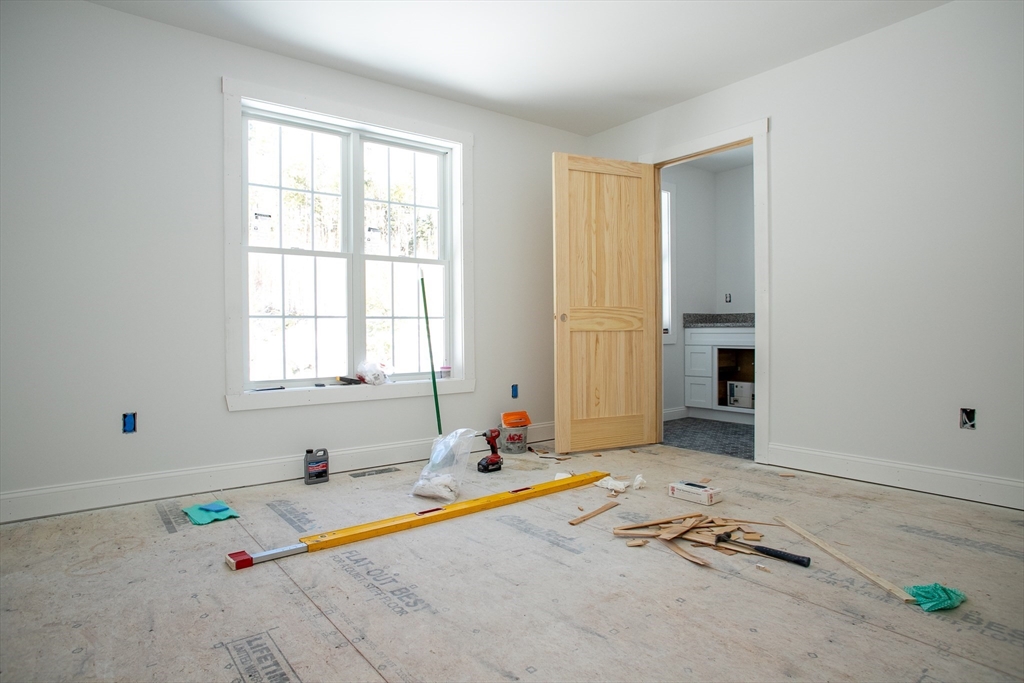 216 Holtshire Road Orange, MA 01364 - Photo 18 of 31
