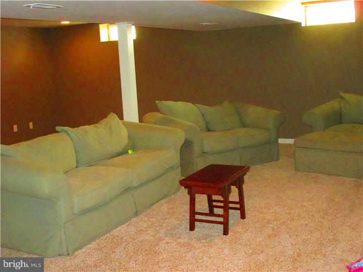 109 Lomond Road Williamstown, NJ 08094 - Photo 15 of 19 Basement - Finished