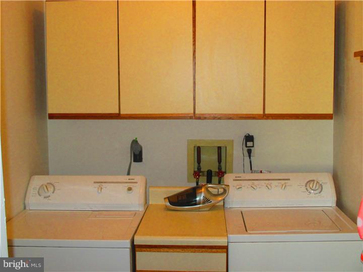 109 Lomond Road Williamstown, NJ 08094 - Photo 16 of 19 Laundry Room