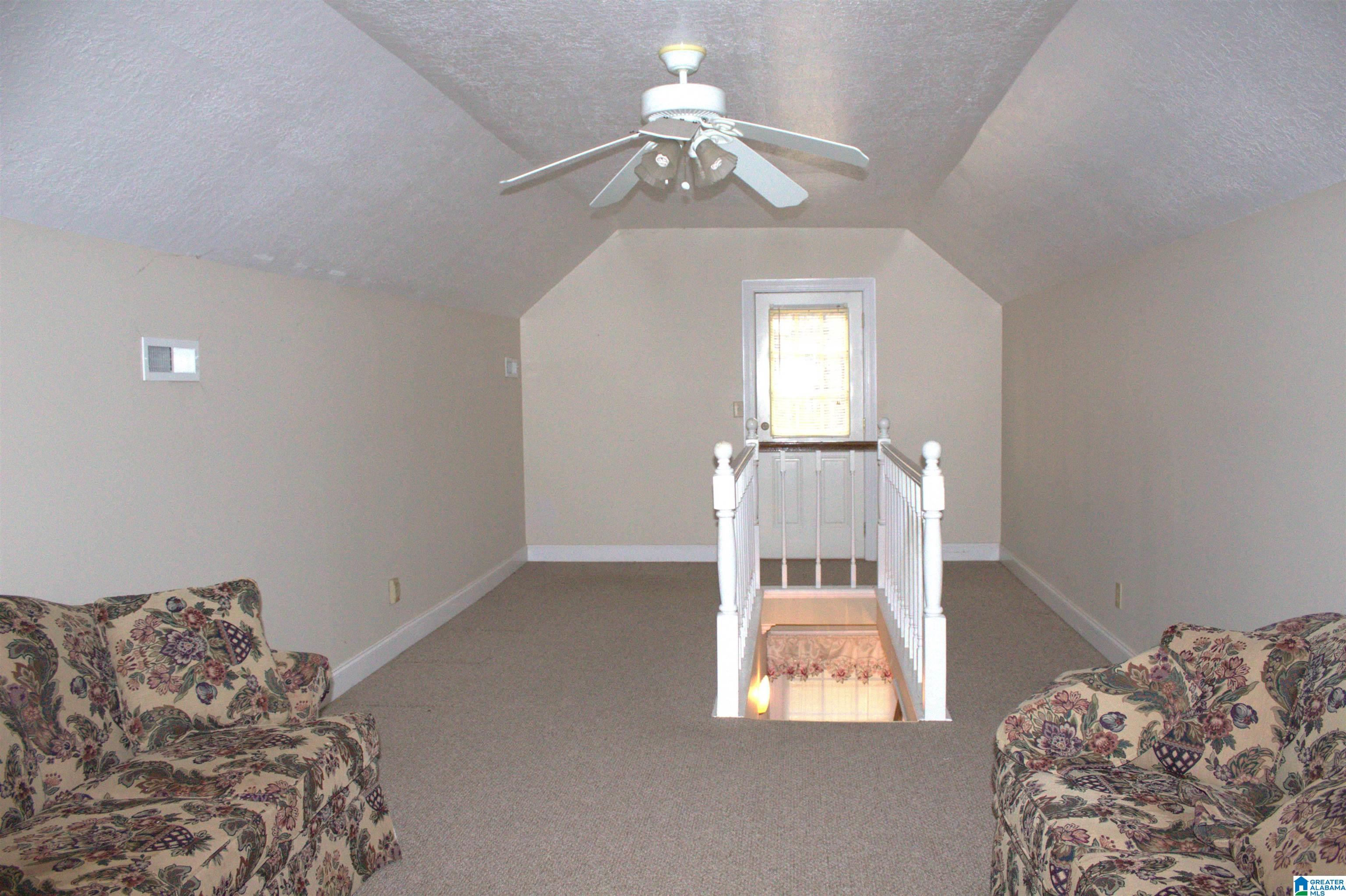 6207 Woodford Road Anniston, AL 36206 - Photo 8 of 28