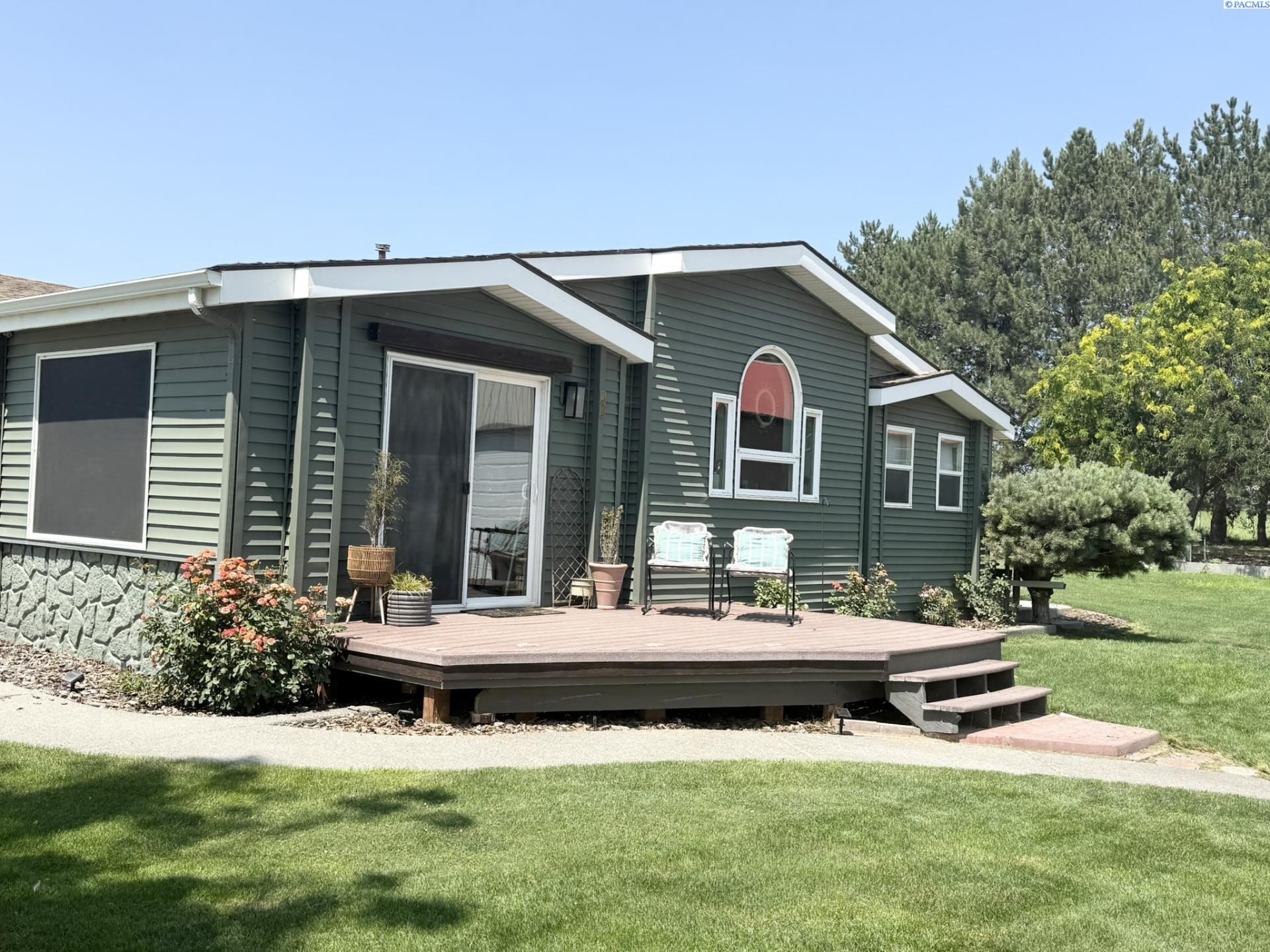 21 Honeysuckle Road Pasco, WA 99301 - Photo 5 of 37 Gallery Image 5
