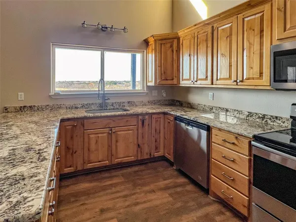 $2,300 | 971 Farm To Market 1467, Zephyr, TX 76890