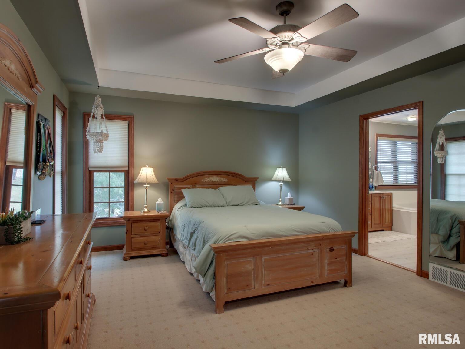 4729 Covington Lane Quincy, IL 62305 - Photo 13 of 31