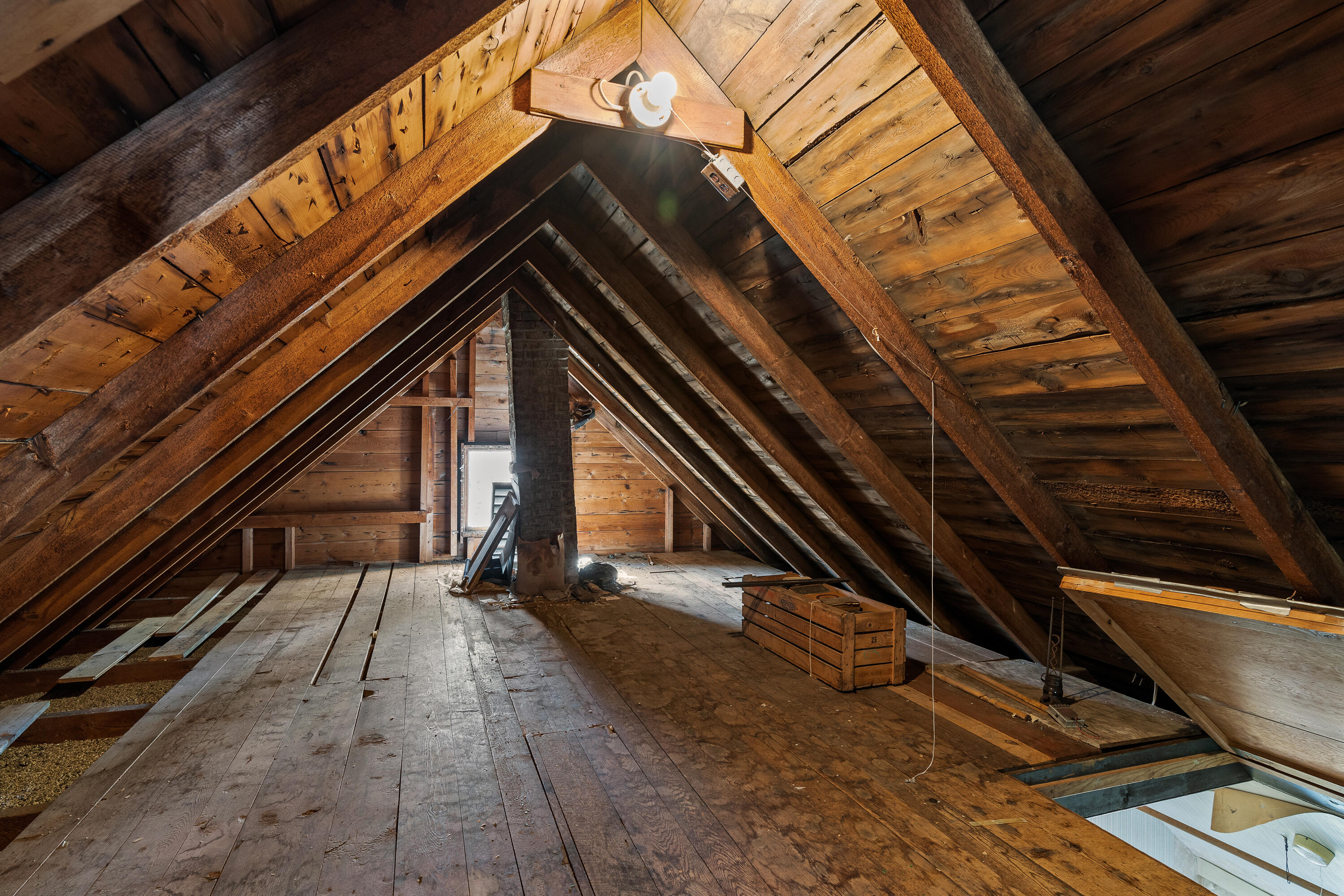 260 Ocean Point Road Boothbay Harbor, ME 04538 - Photo 37 of 65 Attic