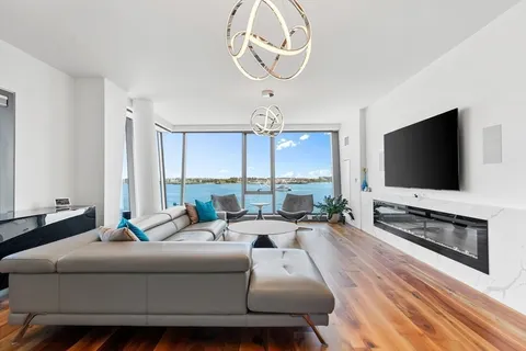 $6,550,000 | 300 Pier 4 Blvd., Unit 5C, Boston, MA 02210