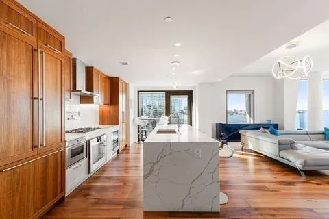 $6,250,000 | 300 Pier 4 Blvd., Unit 5C, Boston, MA 02210