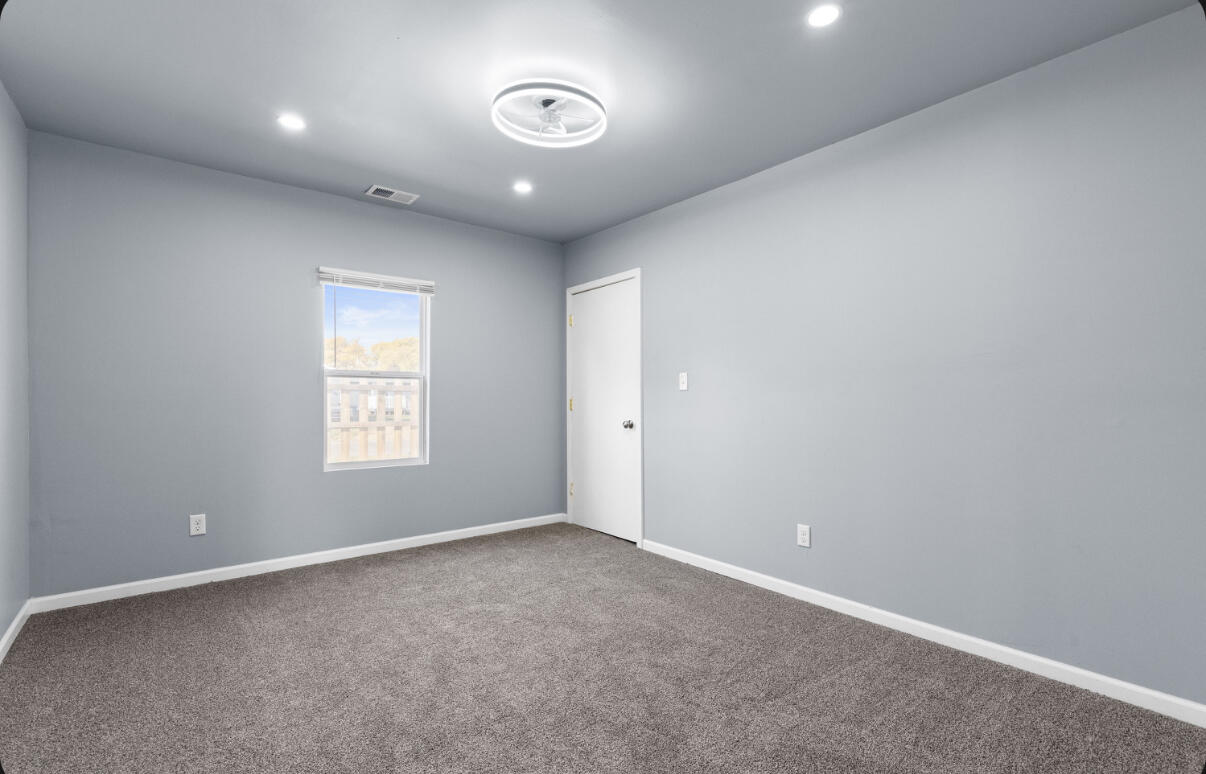 6344 West 25th Avenue Gary, IN 46406 - Photo 38 of 52 an empty room with a empty space and windows