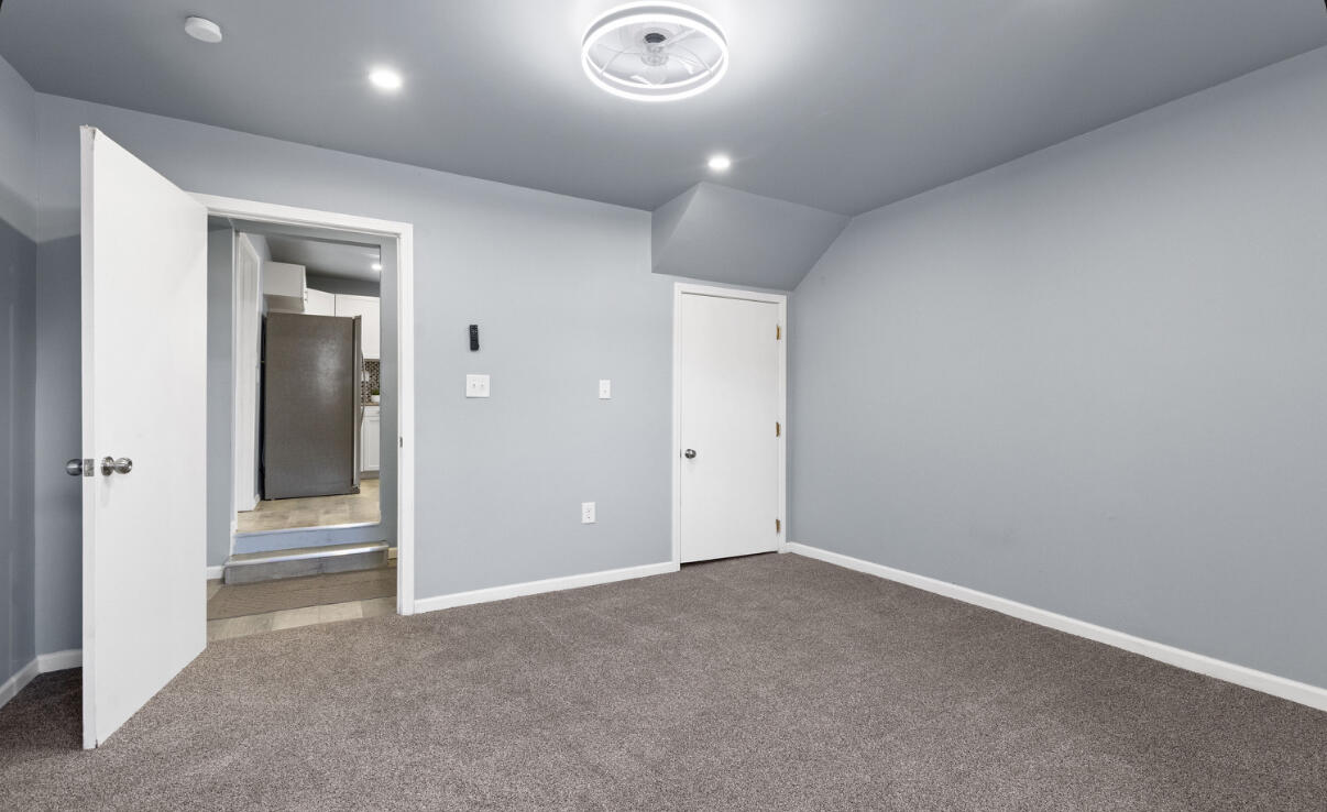 6344 West 25th Avenue Gary, IN 46406 - Photo 39 of 52 an empty room with closet area