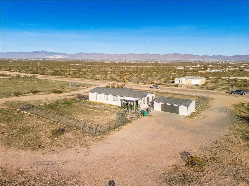 1071 South Estrella Road Golden Valley, AZ 86413 - Photo 47 of 50 a view of an ocean and beach