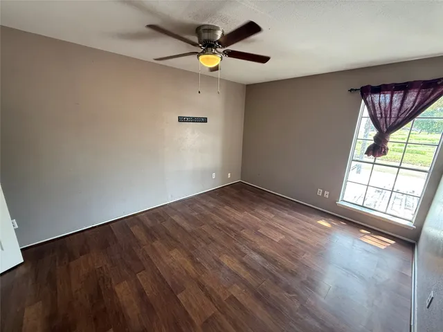 $1,100 | 10501 South Drive, Unit 283, Houston, TX 77099