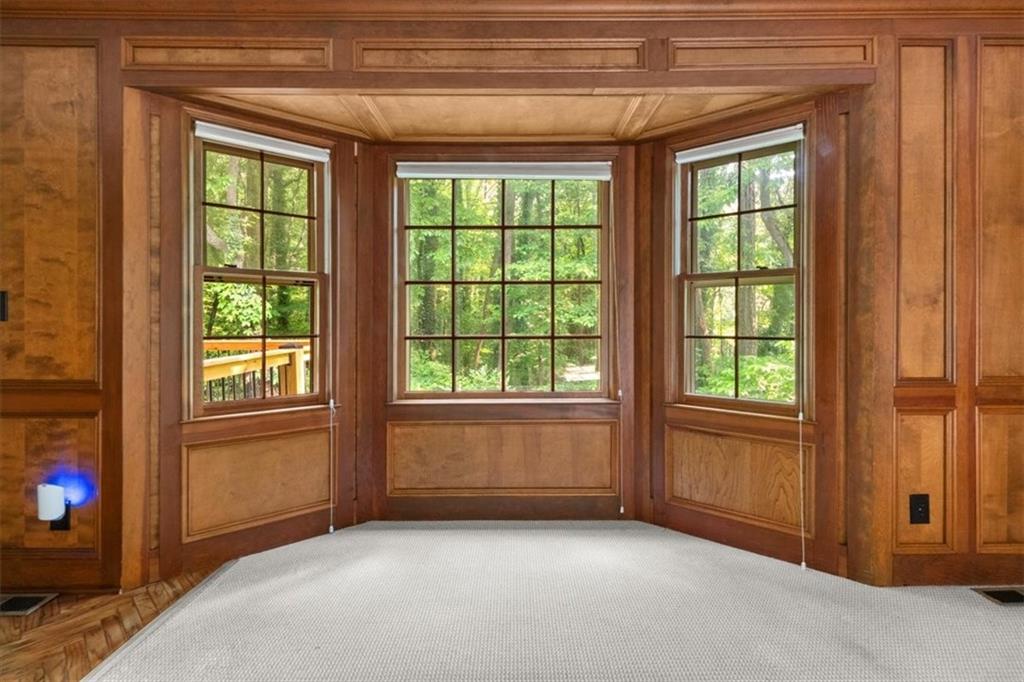 127 Roe Hampton Lane Southwest Stone Mountain, GA 30087 - Photo 13 of 51