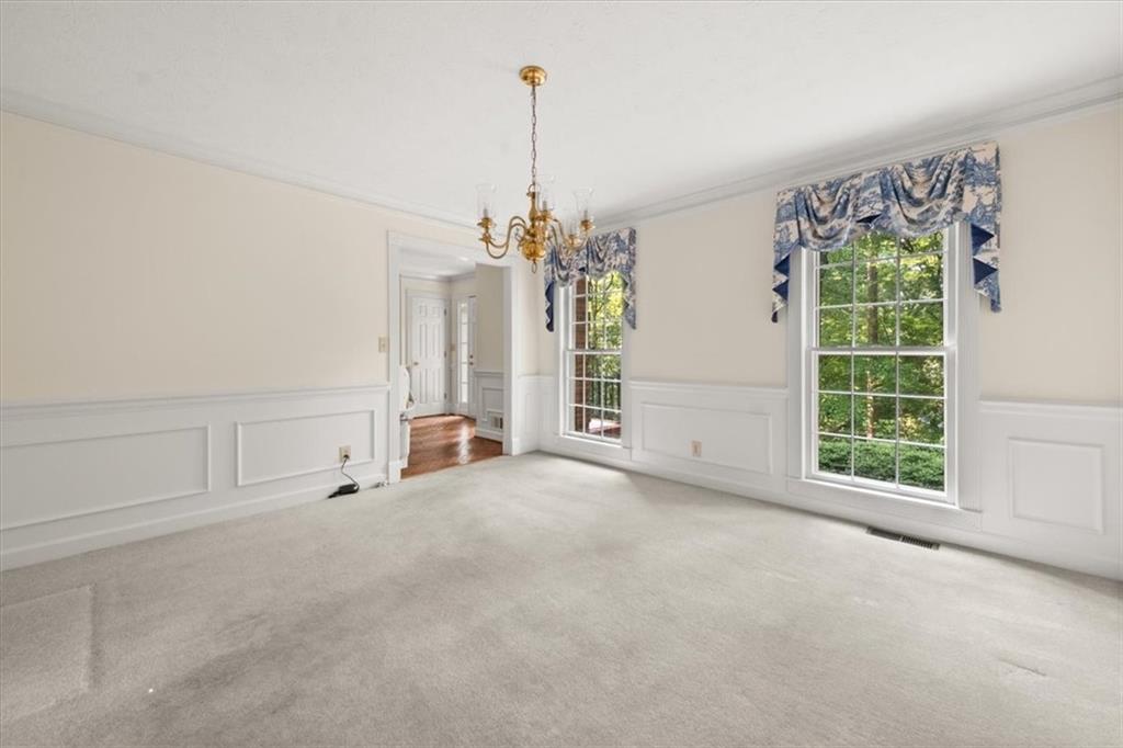 127 Roe Hampton Lane Southwest Stone Mountain, GA 30087 - Photo 17 of 51