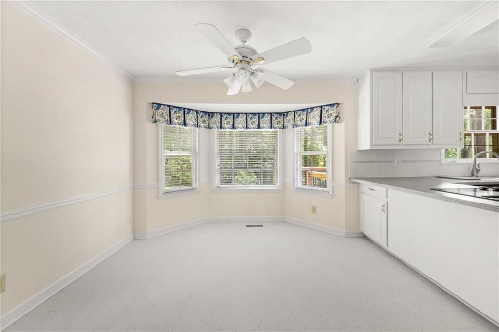 127 Roe Hampton Lane Southwest Stone Mountain, GA 30087 - Photo 22 of 51