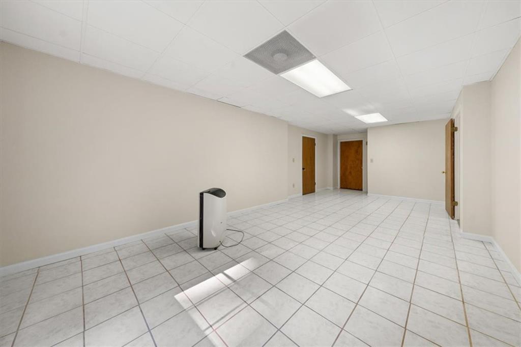 127 Roe Hampton Lane Southwest Stone Mountain, GA 30087 - Photo 41 of 51