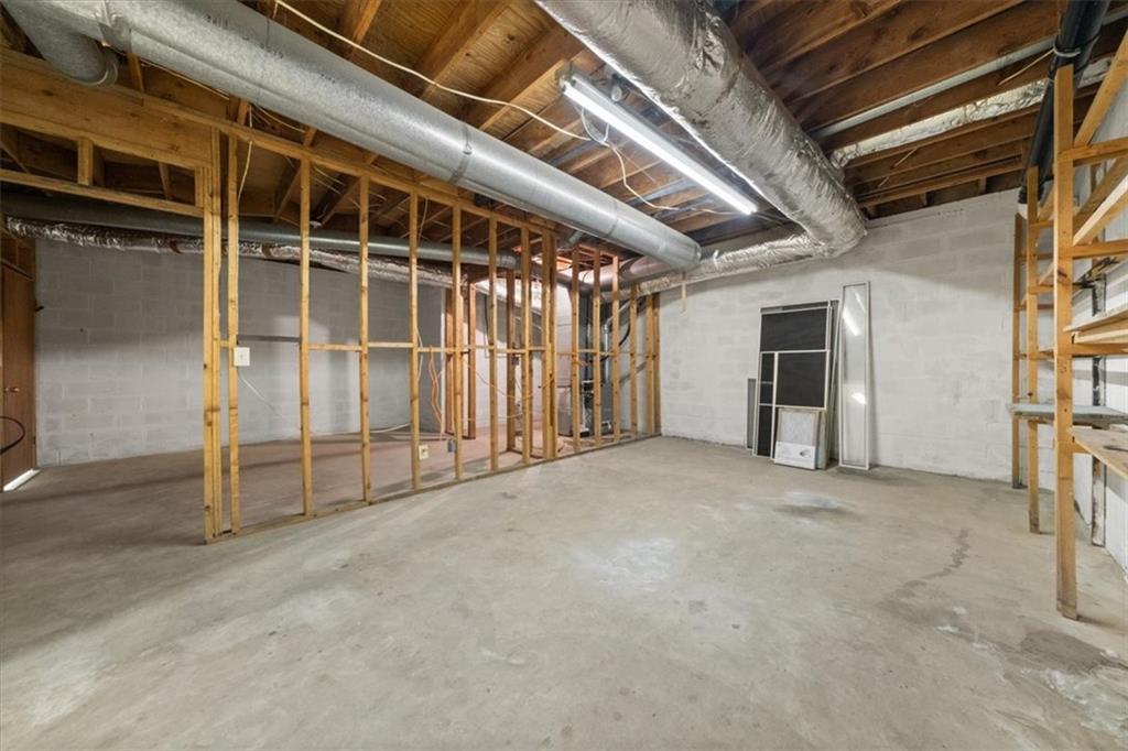 127 Roe Hampton Lane Southwest Stone Mountain, GA 30087 - Photo 43 of 51