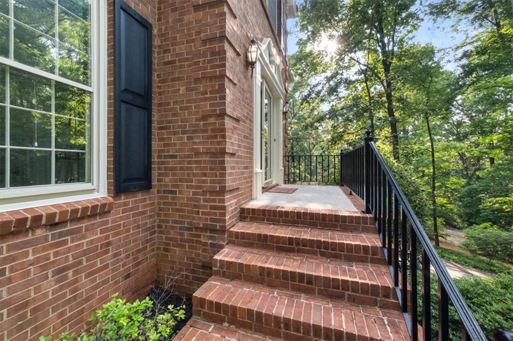 127 Roe Hampton Lane Southwest Stone Mountain, GA 30087 - Photo 5 of 51