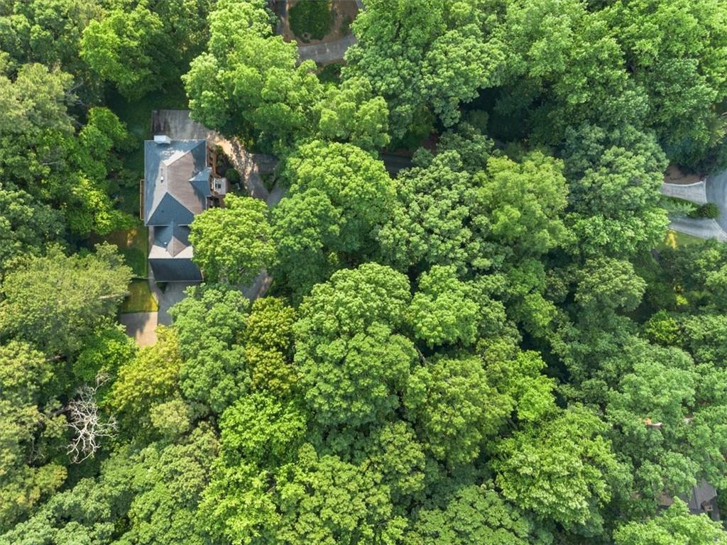 127 Roe Hampton Lane Southwest Stone Mountain, GA 30087 - Photo 7 of 51