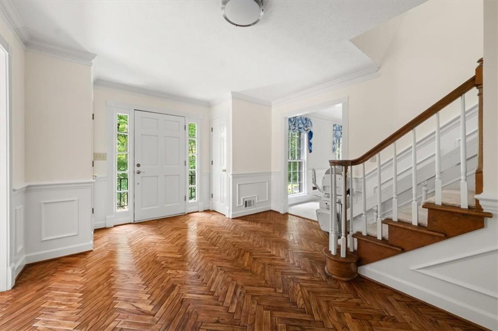 127 Roe Hampton Lane Southwest Stone Mountain, GA 30087 - Photo 9 of 51