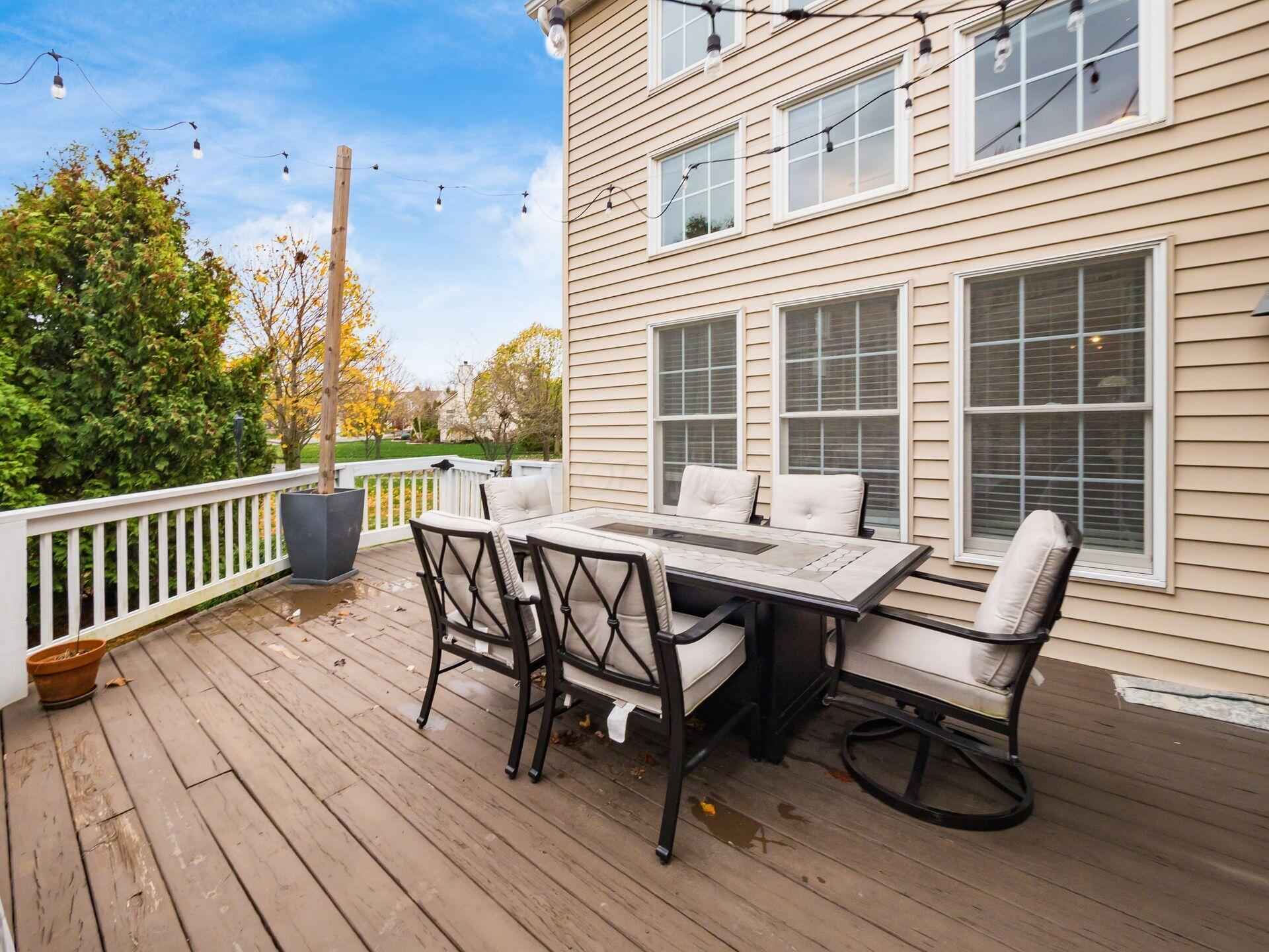 5860 Sandy Rings Lane Dublin, OH 43016 - Photo 62 of 70 Main Deck 4