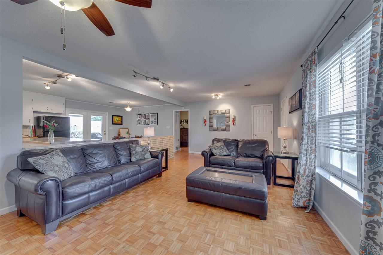 6121 Azalea Road Pensacola, FL 32504 - Photo 22 of 36 Pride of Ownership
