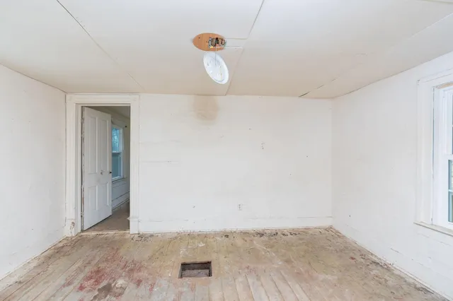 $215,000 | 5818 Lee Jackson Highway, Raphine, VA 24472