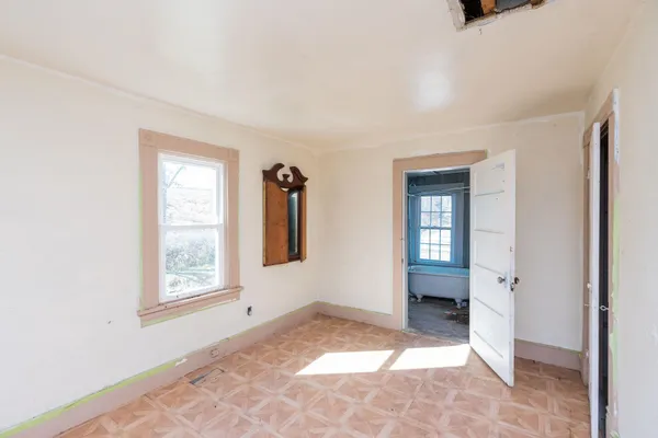 $215,000 | 5818 Lee Jackson Highway, Raphine, VA 24472