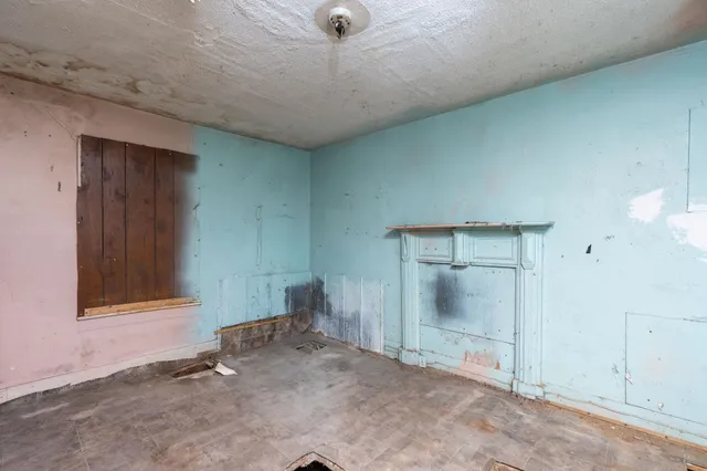 $215,000 | 5818 Lee Jackson Highway, Raphine, VA 24472