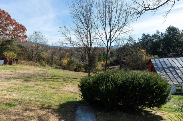 $215,000 | 5818 Lee Jackson Highway, Raphine, VA 24472