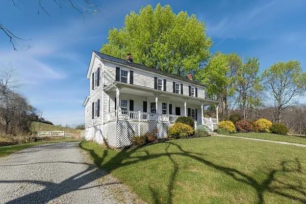 $215,000 | 5818 Lee Jackson Highway, Raphine, VA 24472