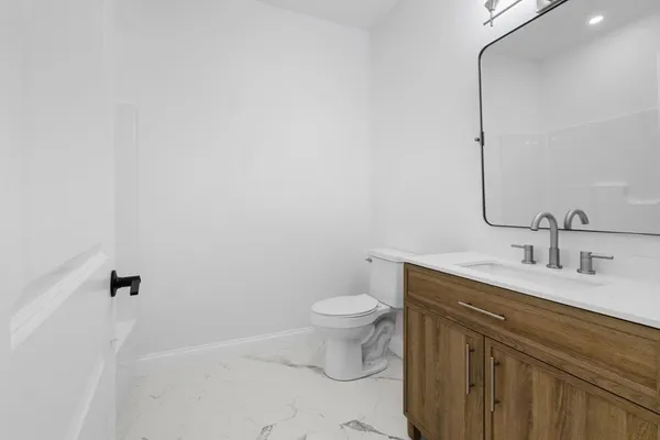 $6,500 | 208 Rockland Street, South Dartmouth, MA 02748