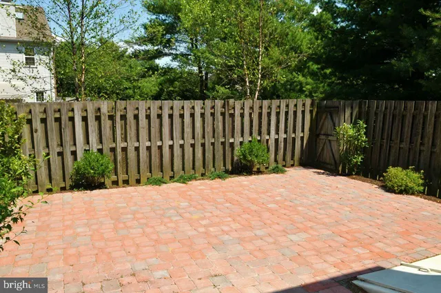 $2,450 | 315 Stoneham Drive, Hockessin, DE 19707