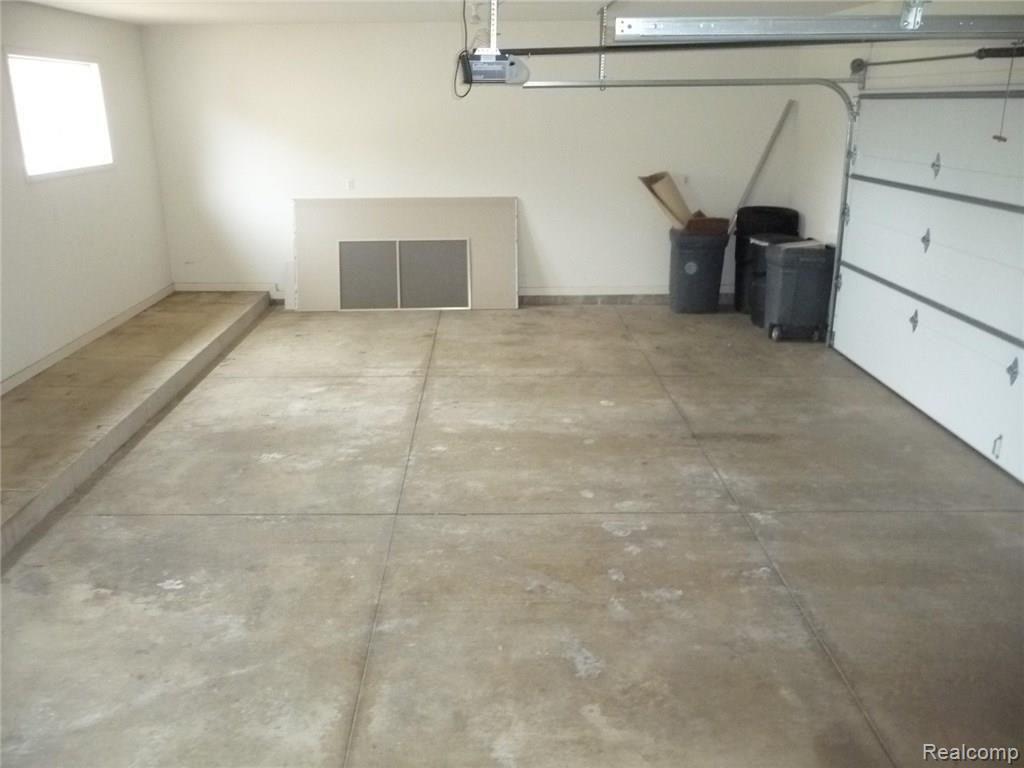 18175 Meridian Road Grosse Ile, MI 48138 - Photo 31 of 32 027.JPG