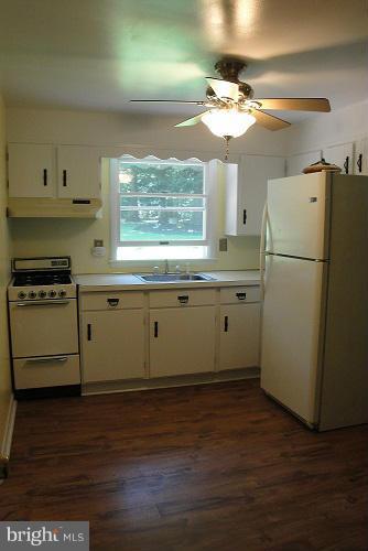 5303 Grave Run Road Manchester, MD 21102 - Photo 8 of 28 Kitchen