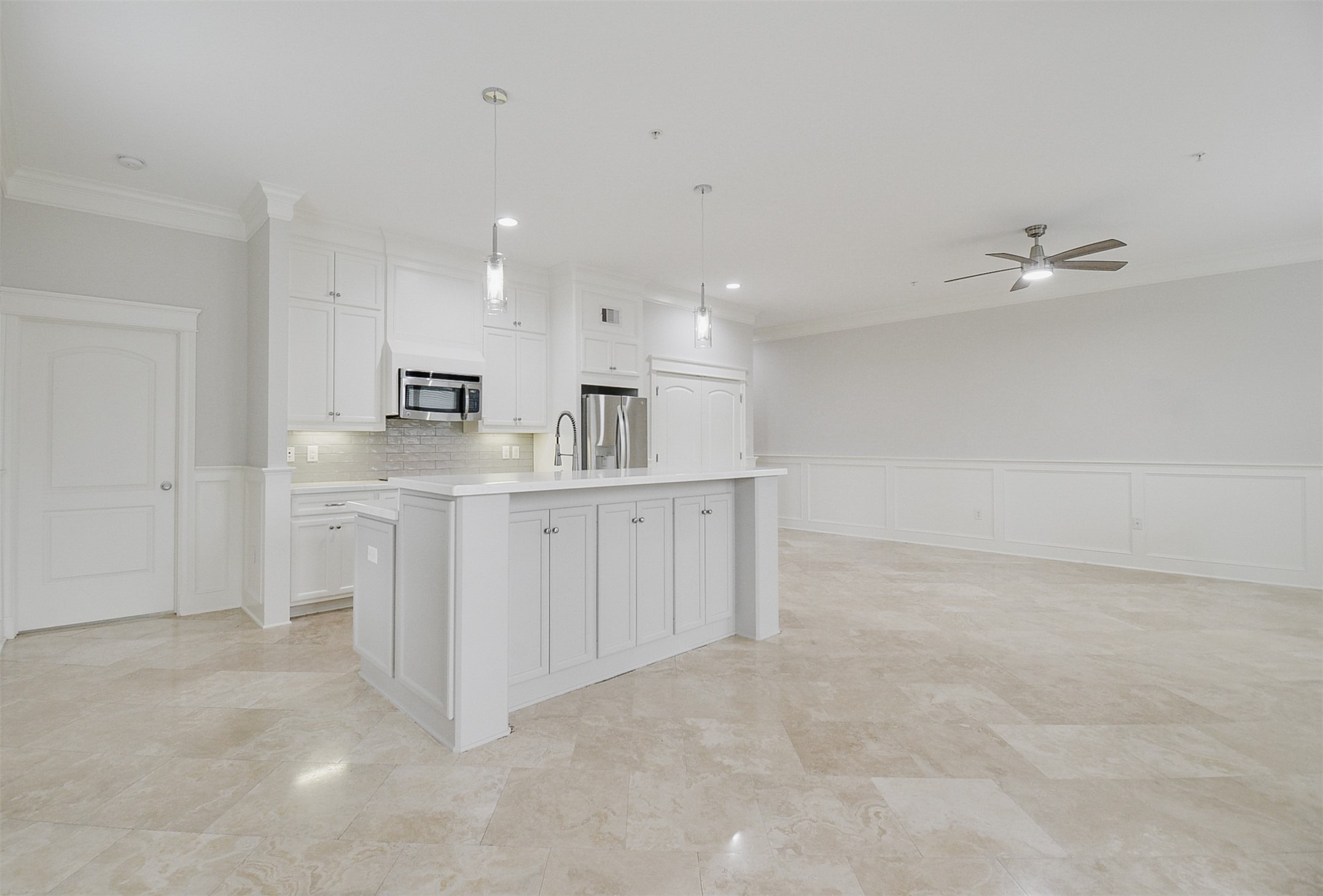 2802 Morrison Street, Unit 109 Houston, TX 77009 - Photo 3 of 40 Kitchen.