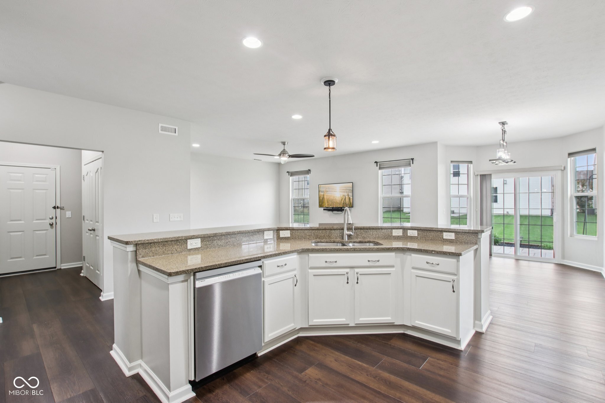 14475 Milton Road Fishers, IN 46037 - Photo 15 of 60